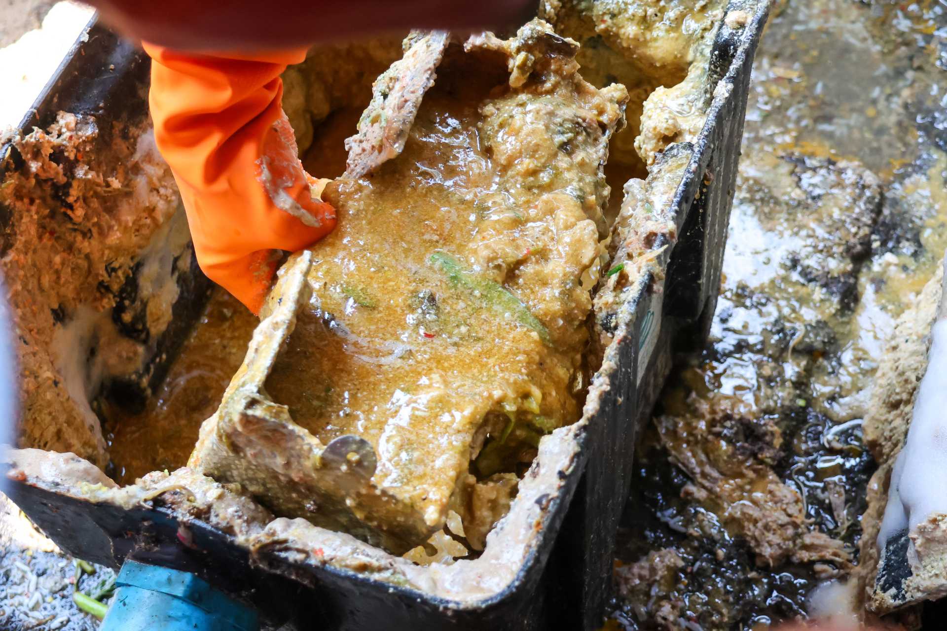 Grease Traps and the Environment: Keeping Oil & Grease Out of Waterways - Eco Basin Grease Traps and the Environment: Keeping Oil & Grease Out of Waterways - Eco Basin